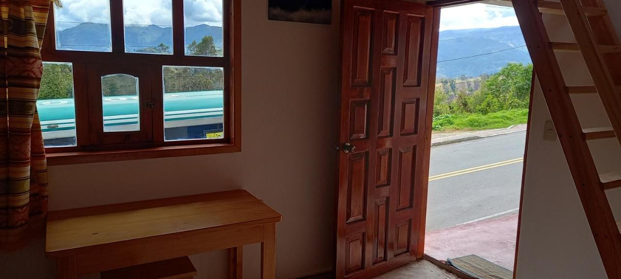 Hostal Dona Clarita & Vegetarian Food Chugchilán Exteriér fotografie